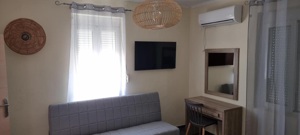 Fifi'S Luxury Apartment Platanés Εξωτερικό φωτογραφία